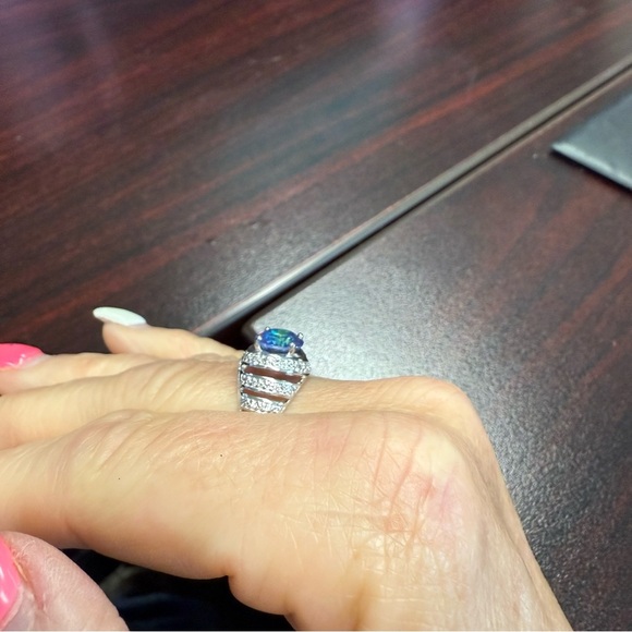 Avon Sterling Silver Ring with Blue Mystique topaz Gemstone size 9 NIB. Vintage - Picture 7 of 7